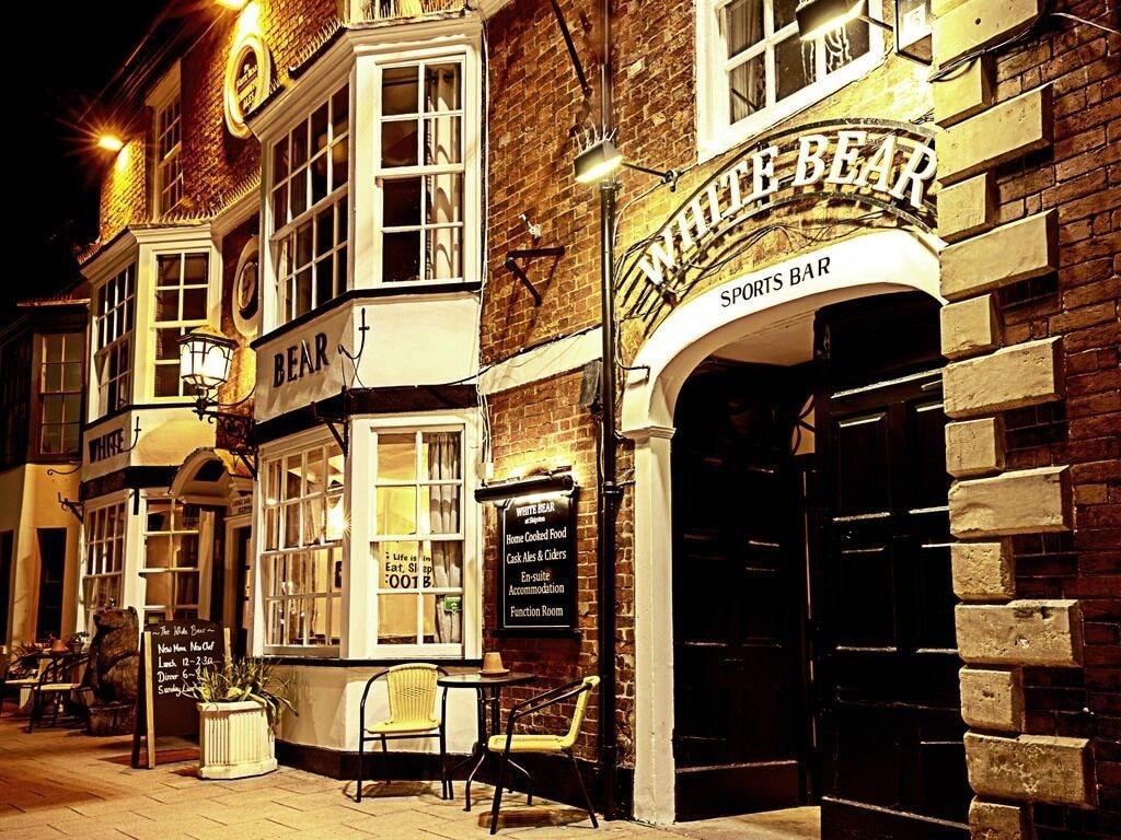 Готель The White Bear Shipston-on-Stour Екстер'єр фото