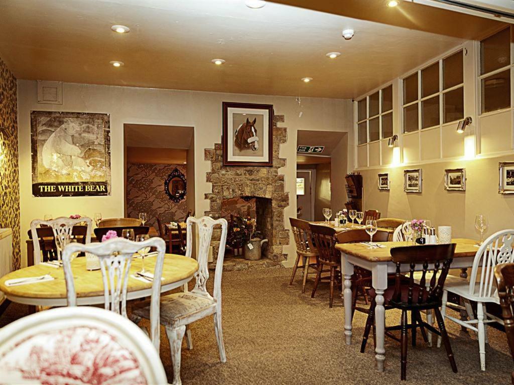 Готель The White Bear Shipston-on-Stour Екстер'єр фото